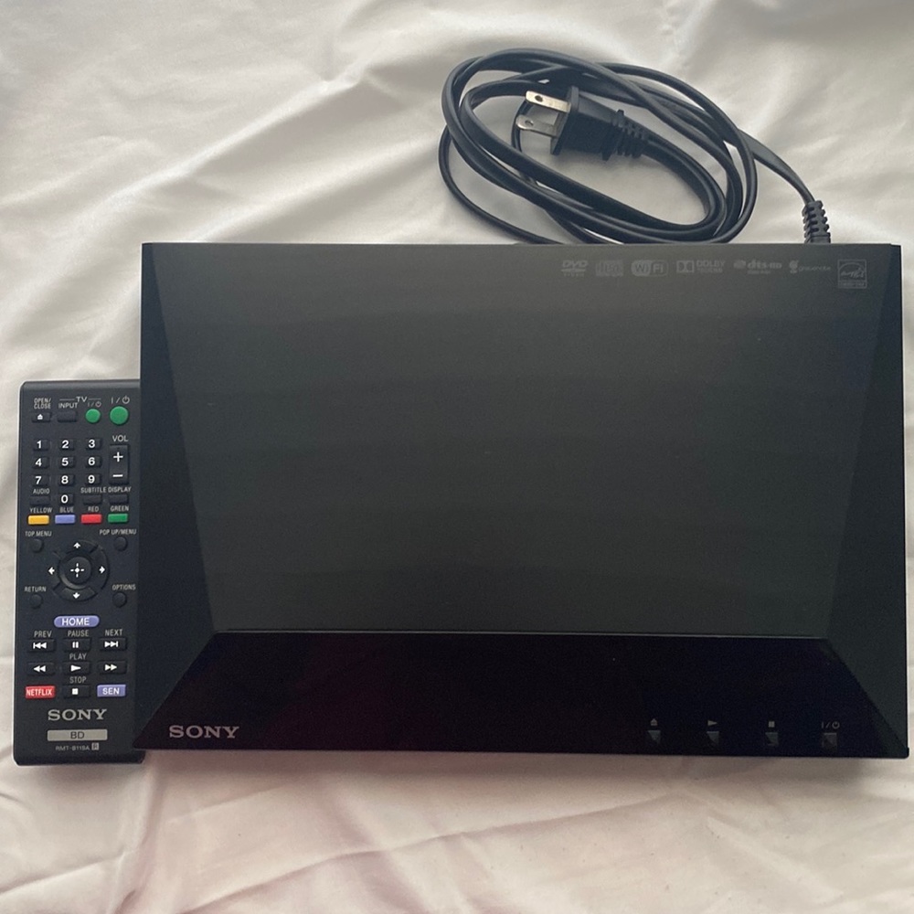 Sony Blu-Ray DVD player w/ Netflix